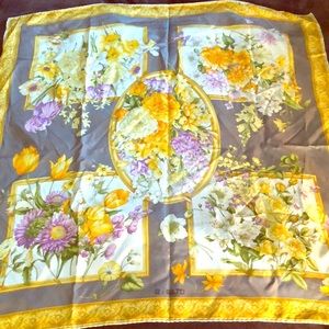 Vintage R di Ratti silk scarf